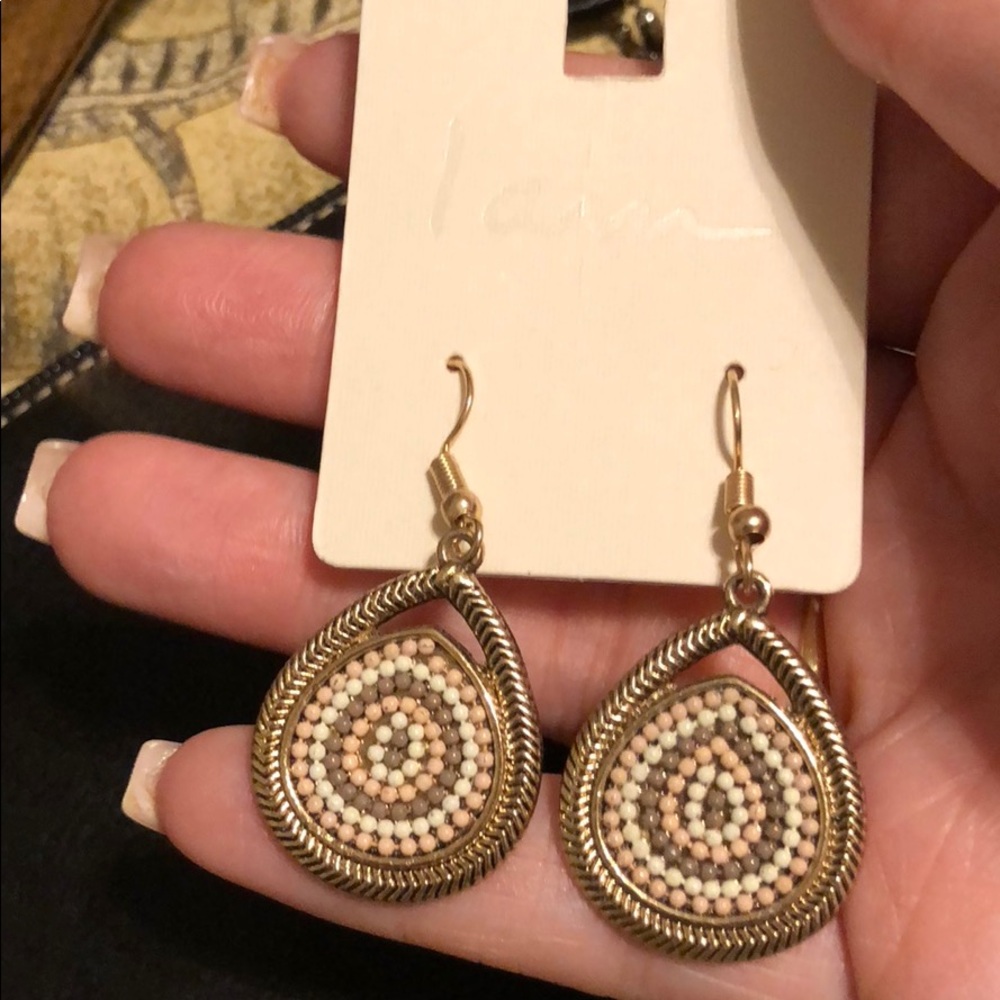 Earings